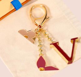 New Charm Luxury Designer Keychains Letter Keychain Bag Charm Pendant Car Keyring Gold Key Chain Fashion Mens Women Key Buckle accessories Gift