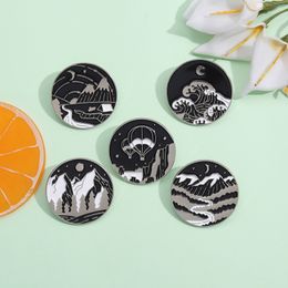 Brooches Pin for Women Men Funny Badge and Pins for Dress Cloths Bags Decor Round Shape Mountain Scenery Cute Enamel Metal Jewellery Gift for Friends Wholesale