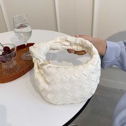 2023 Italy Jodie Handbag New Online Red Ashigo Cloud Bag Woven Croissant Bag Underarm Women's Bag