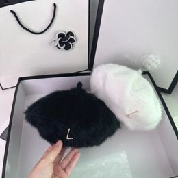 Hot Sale Fashion Winter Warm Women Knit Caps Mink Hats Berets Luxury Women Real Natural Mink Fur Hat Beanies Real Fur Berets