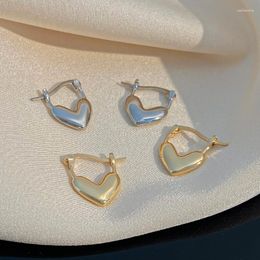 Dangle Earrings 2023 Fashion Design Metal Heart Creative Personality Korean Temperament Simple Women Piercing Wholesale
