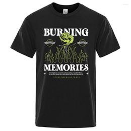 Men's T Shirts Burning Memories Beautiful Flower Men Fashion Loose T-Shirt Summer Oversized Tee High Quality Breathable Cotton Tops