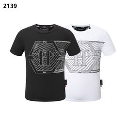 PLEIN BEAR T SHIRT Mens Designer Tshirts Brand Clothing Rhinestone PP Skulls Men T-SHIRT ROUND NECK SS SKULL Hip Hop Tshirt Top Tees 16591