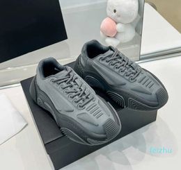 2023 luxury men's casual original thick soled king old daddy sole low-cut canvas men's shoes women's shoes flat lace-up sneakers.