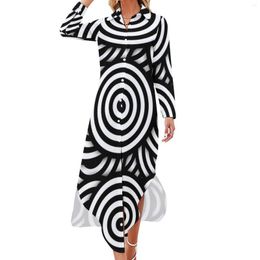 Casual Dresses Retro Op Art Dress Black White Circles Fashion Long Sleeve Elegant Women V Neck Design Chiffon