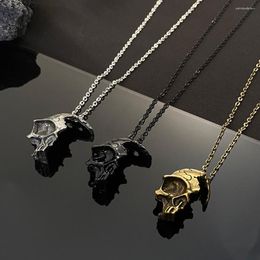 Pendant Necklaces Half Face Skull Necklace Men Retro Alloy Gothic Jewellery