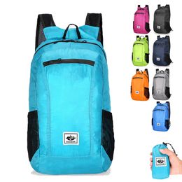 Backpacking Packs 20L Lätt bärbar vikbar vattentät ryggsäck vikningspåse Ultralätt utomhuspaket för kvinnor män reser vandring 230824