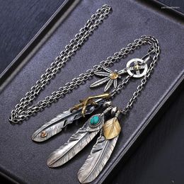 Pendant Necklaces QN Silver Colour Vintage Style Natural Turquoise Eagle Claw Feather Necklace For Women Men Tai Angle Chain Set Jewellery