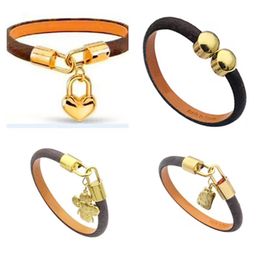 High quality lou Bracelets for Men Woman Designers wrist band Leather Flower Pattern Bracelet pearl jewelry With Box