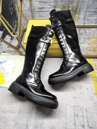 Designer Australia Platform Snow Boot Woman Designer Winter Boot Designers Stivali Scarpe Castagna Black Warm 0821