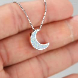 Pendant Necklaces Luxury Lady White Blue Opal Necklace Dainty Moon Bride Wedding Rose Gold Silver Color Chain For Women