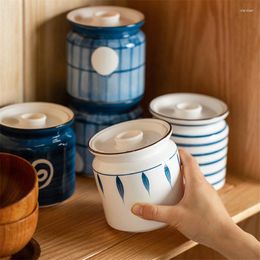 Storage Bottles Japanese Ceramic Honey Bottle Creative Sealed With Lid Household Grain Snack Candy Tank Spice Jar Food Container