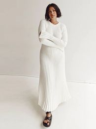 Basic Casual Dresses Solid Colour Round Neck Long Sleeved Knitted Dres Pleated Slim White Robes 2023 Summer Lady Office Streetwear Vestido 230823