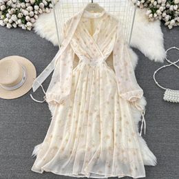 Casual Dresses French Style Halter Chiffon Dress Temperament V Neck Long Sleeve Skinny A-line Vestidos Apricot Floral Women Beach