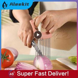 Kitchen Gadgets Onion Slicer Tomato Vegetables Safe Fork vegetables Slicing Cutting Tools Kitchen Accessories Vegetables Cutter HKD230810