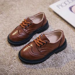 Flat shoes Boys Girls Fashion Leather Shoes 2022 Children New Style Oxfords Vintage Lace-up Kids Flats for School Party Formal Wedding Hot L0824