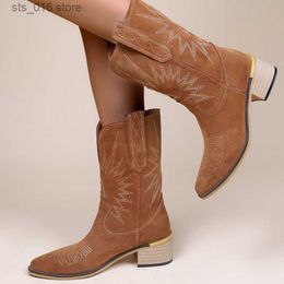 Boots New Autumn and Winter Embroidered Sleeve Boots Pointed Toe Thick Heel Mid-Tube Western Cowboy Boots Suede Leather Ankle Botas T230824