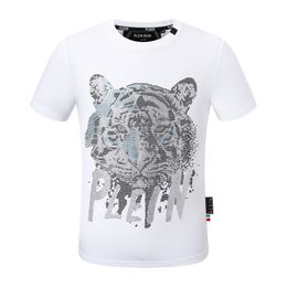 PLEIN BEAR T SHIRT Mens Designer Tshirts Brand Clothing Rhinestone PP Skulls Men T-SHIRT ROUND NECK SS SKULL Hip Hop Tshirt Top Tees 16641