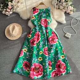 Light and sophisticated retro style sleeveless round neck with a waistband and three-dimensional cut A-line print dress elegant tank top long skirt