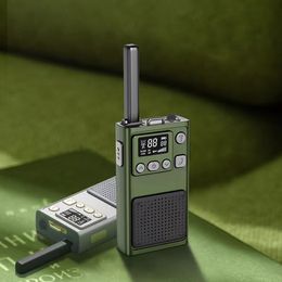 5 km Comunicador walkie talkies tvåvägs radioleksak camping interphone digital trådlöst walkie talkies för barn med ficklampa