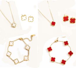 Designer classico 4 quadrifoglio design di lusso collana gioielli collane con ciondolo braccialetto orecchino a bottone per le donne regali abito a tre pezzi senza scatola