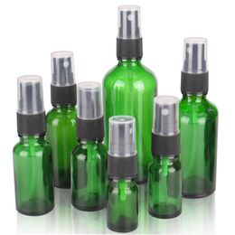 300 Piece 5ml 10ml 15ml 20ml 30ml 50ml 100ml Green Glass Spray Bottles with Mist Sprayer for Refillable Essential Oil Bottles