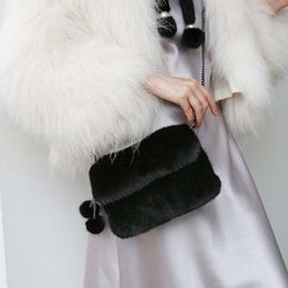 Waist Bags High Quality Women's Diagonal Cross Bag 100 Mink Fur Highend Banquet Handbag Trend Fashion Shoulder Charm Temperament 230823