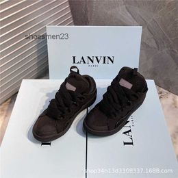 2023 Designer Mens Lanviin Curbs Fashion Ink Bread Shoes Thick Sole Coloured Couple Small White Men Women's Leisure Running Sneaker Skateboarding T2w3