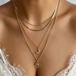 Pendant Necklaces Multilayer Boho Jewellery Crystal Moon Necklace Golden Colour Unquie Women Fashion Long Chain Wholesale X0123