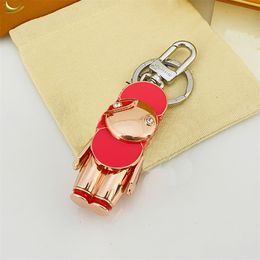 2023 Gift Sliver Keychains Brand Designer Key Chain Mens Luxury Car Keyring Womens Buckle Keychain Handmade Men Women Bags Metal Pendant Accessories Multicolor