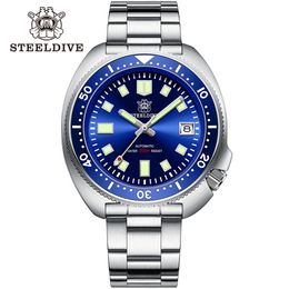 Wristwatches SD1970 Steeldive Brand Green Sunray Dial Bracelet 44mm Men NH35 Turtle Dive Watch with Ceramic Bezel 230824