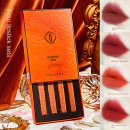 Explosive Liebespferd Orange kleiner dünner Röhrchen Lippenstift -Set Matte verblasst nicht Tanabata Make -up Großhandel