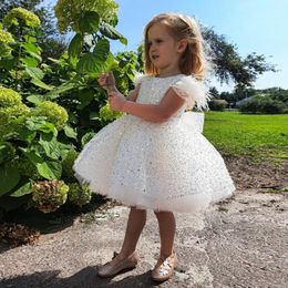 Sparkly Sequined Knee Length Flower Girls Dresses Jewel Neck Feather Sleeve Kids Holy Communion Dress Beaded Bow Tie Short Toddler Birthday Gown