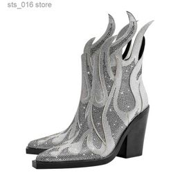 Boots 2023 New Women's Rhinestone Flame Ankle Boots Fashion Square Head High Heels Western Boots Party Dress 43 Large Short Boots T230824