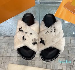 Woollen Sheepskin Winter slippers fur one piece lamb wool warm and comfortable wear resistant flat Indoor casual shoes