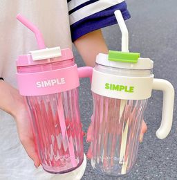 The latest 31.1OZ sports water cup portable plastic straw coffee mug, many styles to choose from, any logo can be Customised