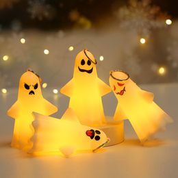 Night Lights Halloween Ghosts Hanging Light Ghost Keychain Halloween Decorations Mini LED Light Spooky Party Props Holiday Party Bar Gift Home Ornament