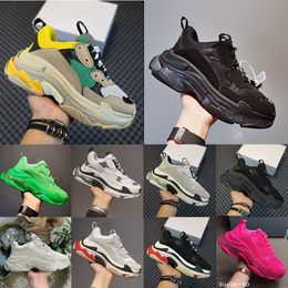 Mens Womens Triple S Sneakers Designer Casual Shoes Luxury Brand Platform Beige Clear Sole Cherry Blossom Pow Pink Neon Green Sports Loafers Fashion Trainers