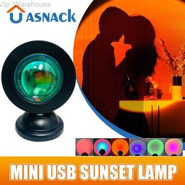 USB Sunset Lamp Led Mini Projector Night Light 16 Colors Switch Rainbow Atmosphere Home Bedroom Background Wall Decoration Gift HKD230824