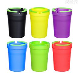 New small luminous plastic car ashtray universal cigarette car cup self-extinguishing cup portable