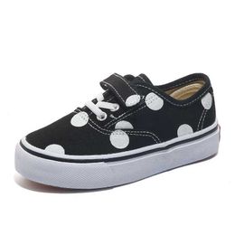 Sneakers Girls and Boys Low-cut Canvas Shoes 2023 New Children Fashion Wave Point Casual Shoes Students Shoes All-match Spot Cute 25-37 L0825