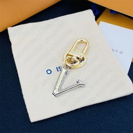Keychain Old Flower Designer keyring New Luxury Bag Car Pendant Keychain 18K Gold Love Lovers Keychain Fashion Handmade Accessories3ZK7