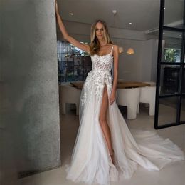 Sexy Boho Wedding Dress Lace 3D Flowers Beach Bridal Dresses Corset Bones Side Split Bride Wedding Gowns Vestidos De Noiva