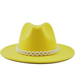 Wide Brim Hats Bucket Pearl Fedora Women Simple woolen hat Cowboy Hat Fashion Church Artificial Wool British style Jazz Cap Autumn Winter 230825