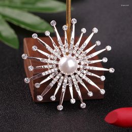 Brooches Fashion Imitation Pearl Brooch Suit Clothing Accessories Temperament Sunflower Rhinestone Pin Party Daily Jewellery For Women Men