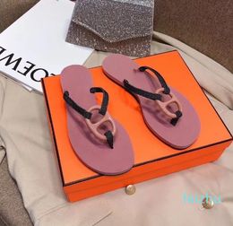 quality designer Colour hollow out flops suitable for wearing rubber sandals, slippers in summer indoo