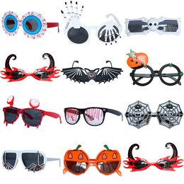 Backpacks 1pc Halloween Decoration Plastic Glasses Bat Pumpkin Spiderweb Funny Horror Party P o Props Adult Children Cosplay Toy 230825