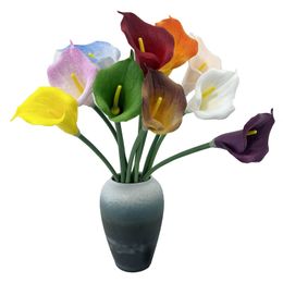 Dekorativa blommor Konstgjorda PU -medelstora calla -liljablommor för familjefester