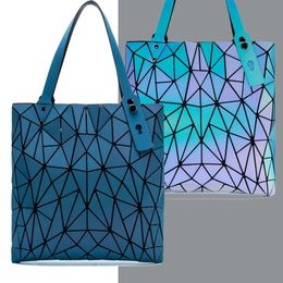 Evening Bags Luminous bao bag Reflective geometric bags for women 2023 Quilted Shoulder female Handbags bolsa feminina sac main 230826