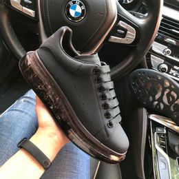 High quality women and men's shoes designer luxury brand flat Sneaker couples contracted unique design very nice with box and dust bag mkijkk00001